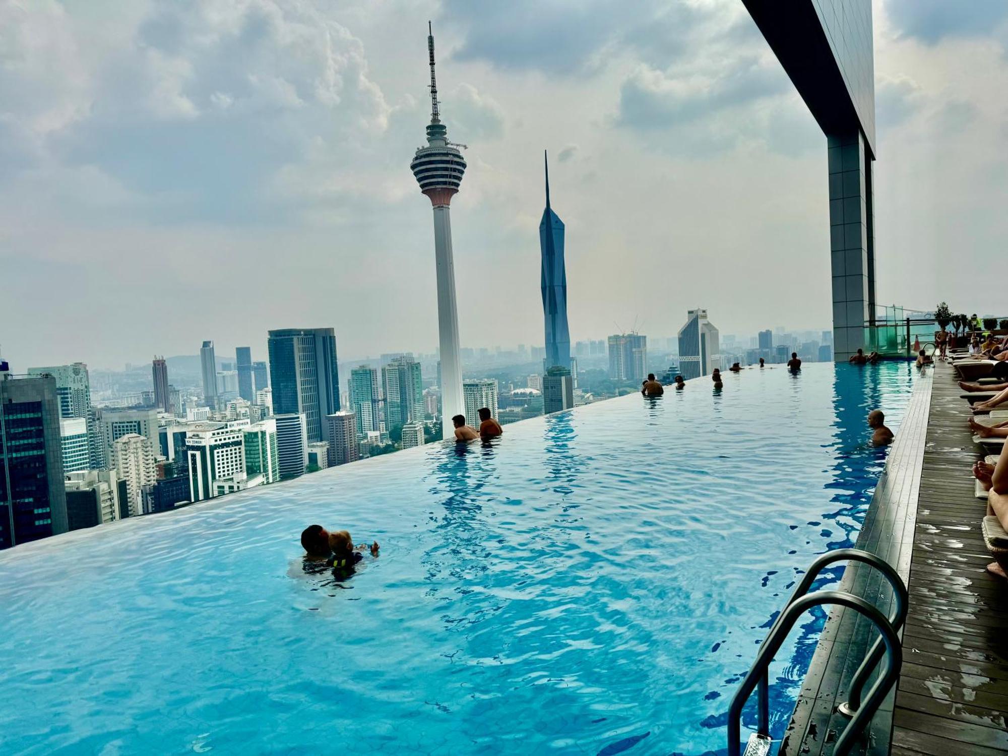Platinum By Luxury Suites Kuala Lumpur Exterior photo